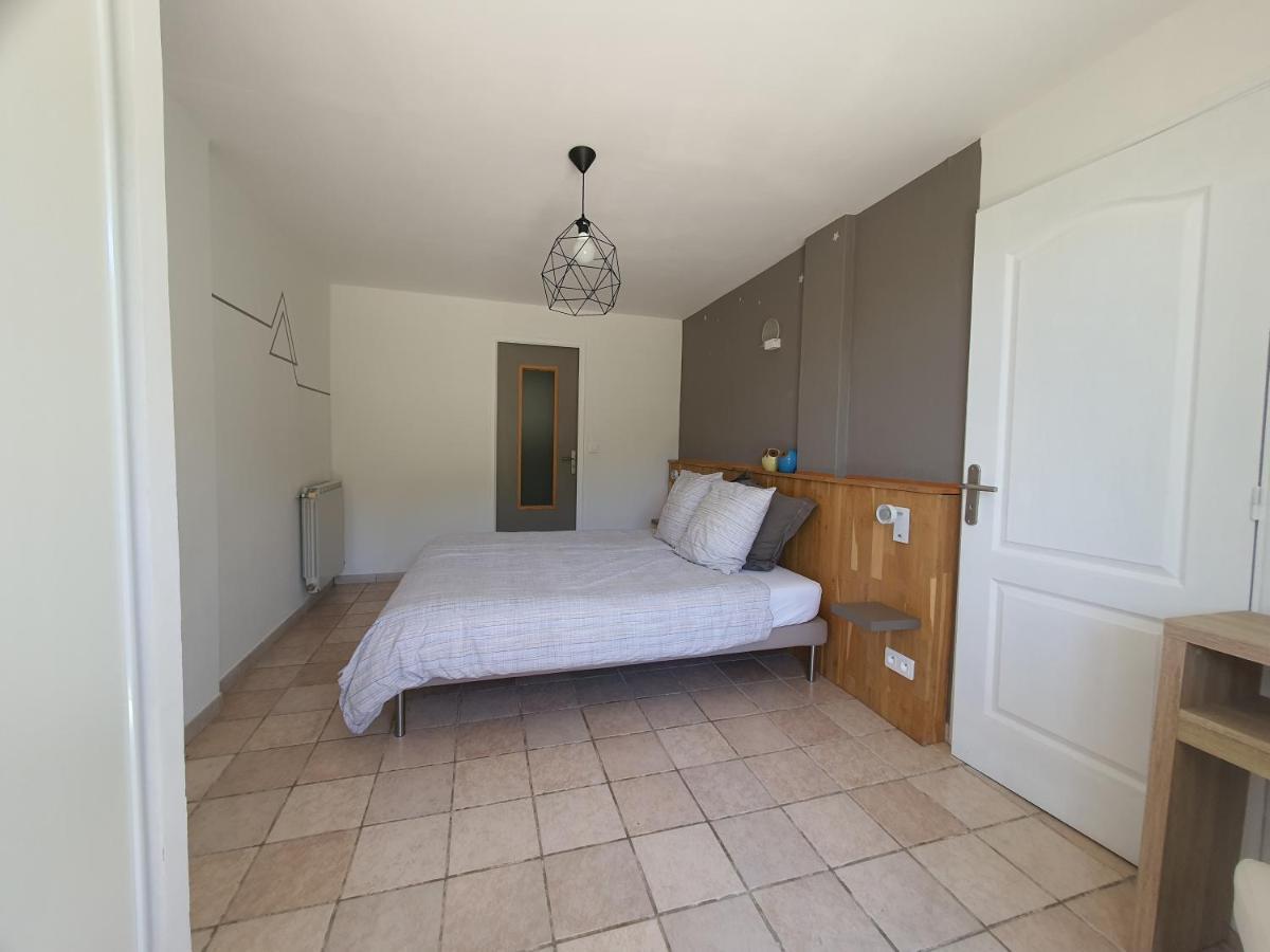 Residence De Gites La Sidoine Du Mont-Ventoux Крійон-ле-Брав Екстер'єр фото
