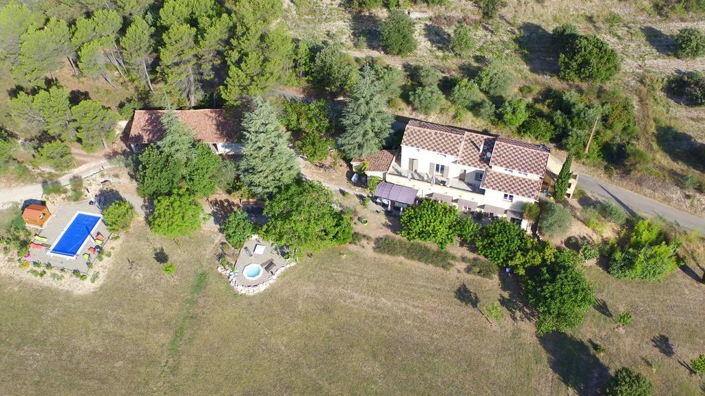 Residence De Gites La Sidoine Du Mont-Ventoux Крійон-ле-Брав Екстер'єр фото